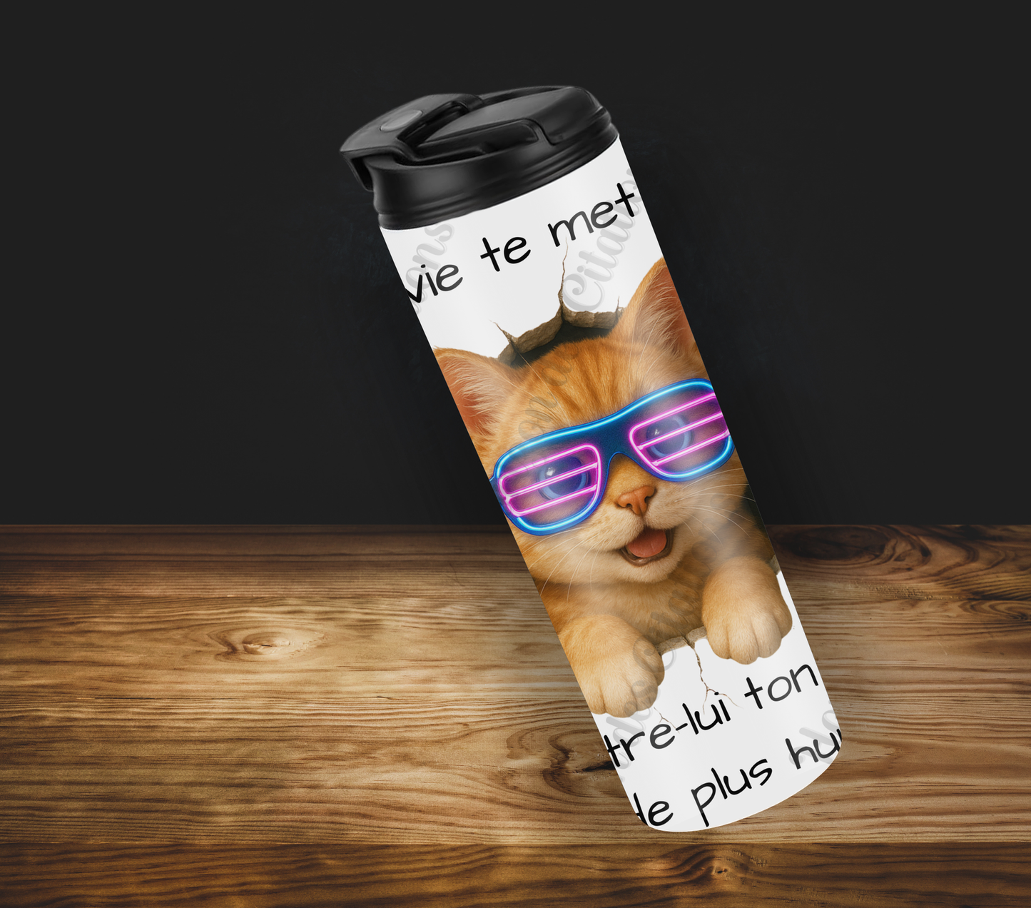 Tumbler 20oz - Quand la vie te met un mur ... montre-lui ton dos.  Rien de plus humiliant!